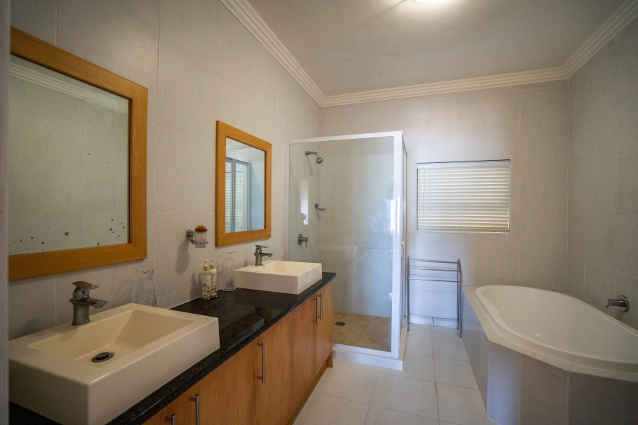 3 Bedroom Property for Sale in West Beach Eastern Cape